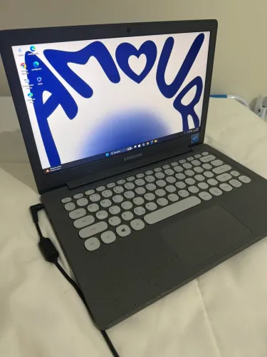 Notebook Samsung Flash F30 13" Intel Celeron N400, 4GB, 64GB SSD 