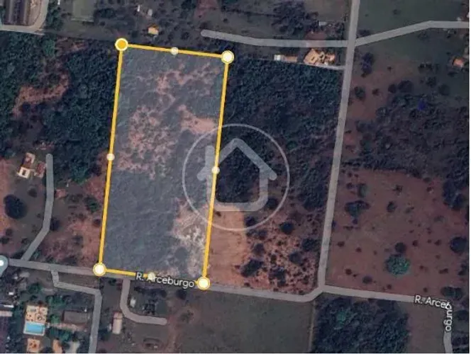TERRENO GRANDE EM ÓTIMA LOCALIZAÇÃO