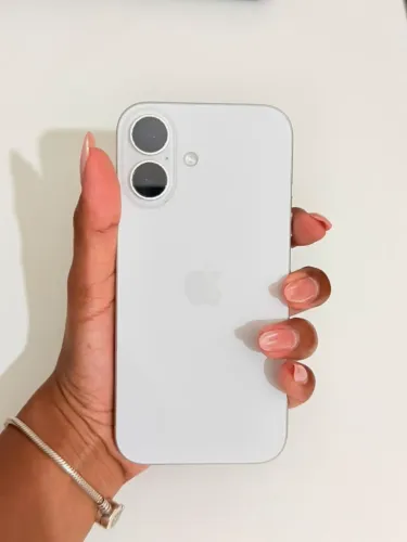 iPhone 16 branco