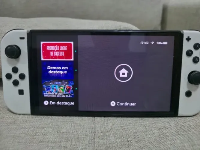 Nintendo Switch OLED bloqueado