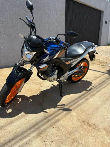 Honda cb 250f Twister