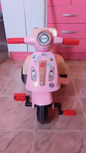 TRICICLO INFANTIL FEMININO