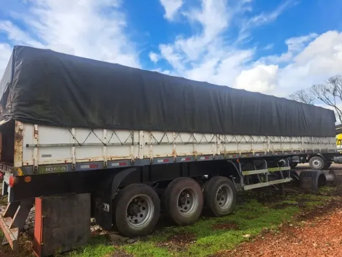 Carreta graneleria Noma sem pneus