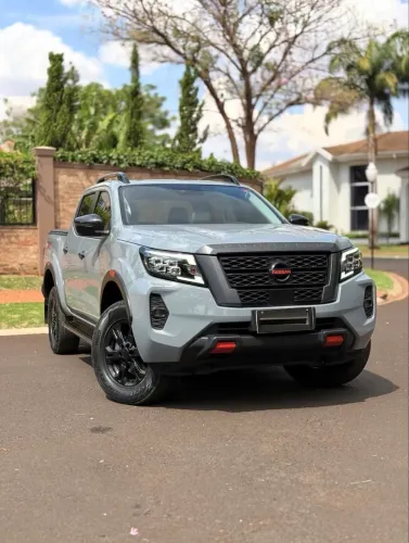 Nissan Frontier Pro4x CD 4X4 2.3 Bi-TB Die. AUT 2023