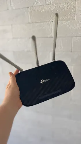 Roteador seminovo com 3 antenas