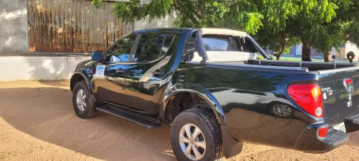 Mitsubishi L200 Triton GLS 3.2 CD TB Int.diesel MEC 2012