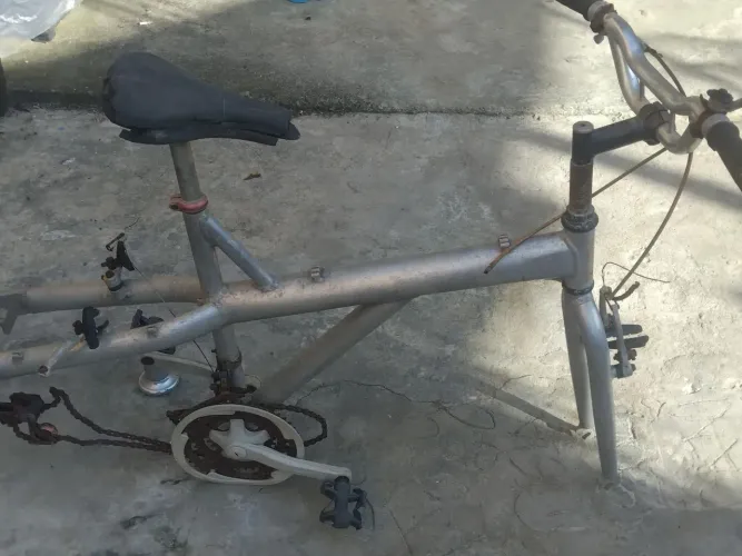 vendo um quadro de bicicleta de alumínio 