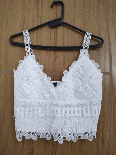 Cropped branco
