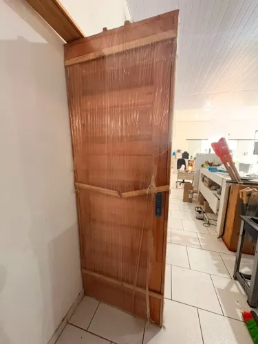 porta maciça eucalipto