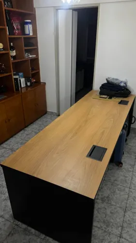 Mesa de Escritório Grande de Madeira Maciça 240cm x 80cm