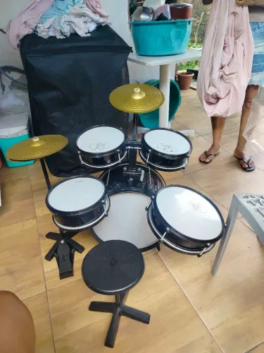 Bateria infantil