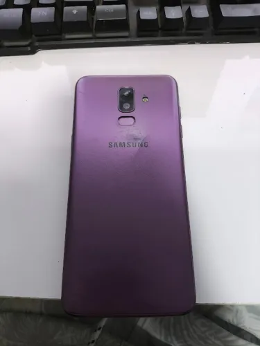 Samsung Galaxy J8