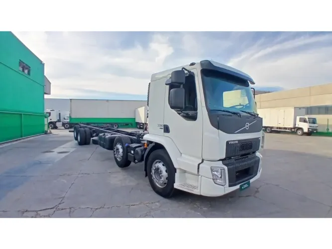 Volvo Vm 330 2021