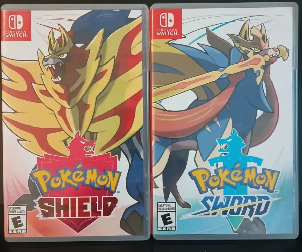 PACK POKÉMON SHIELD + POKÉMON SWORD