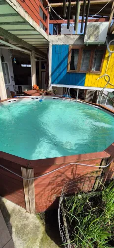 Piscina 10 mil litros com deck, filtro de areia e motobomba tudo funcionando 100%