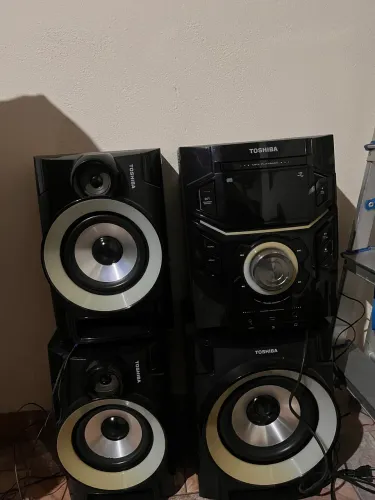 Caixa de Som Toshiba
