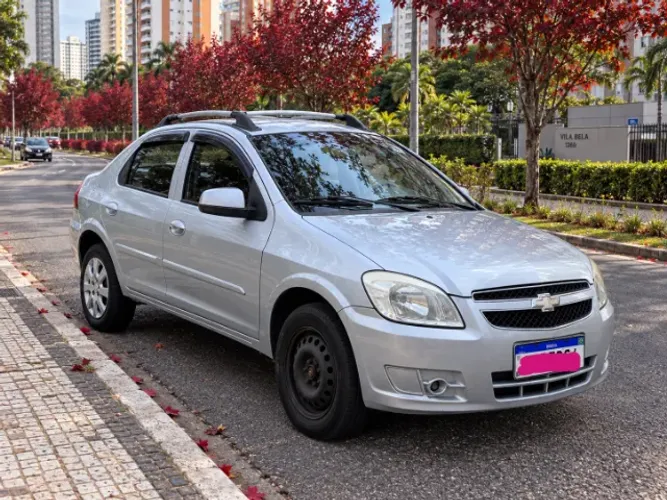 Chevrolet Prisma Sed. Maxx/ LT 1.4 8V Econof. 4P 2012