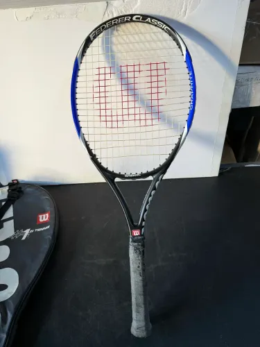 raquete de tênis Wilson Federer Classic acompanha bolsa original