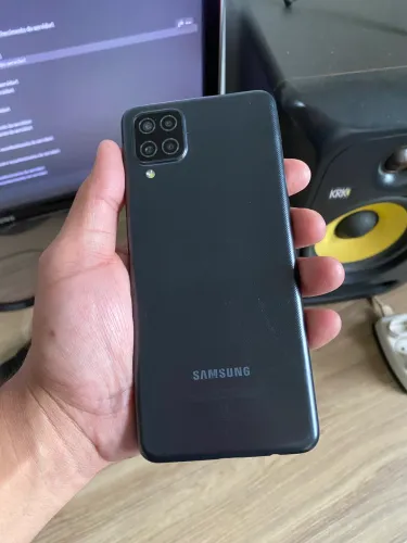 Samsung A12