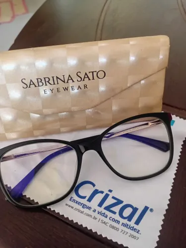 Óculos com lente de Descanso coleção Sabrina Sato EYEWEAR