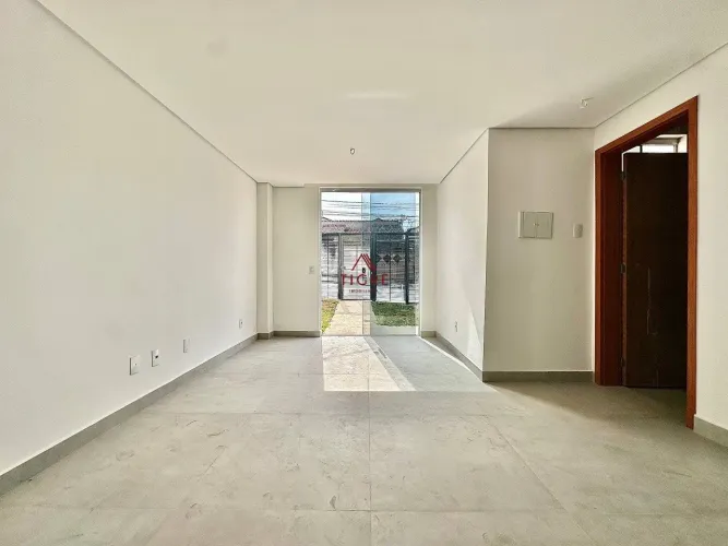 Casa com 3 Quartos à Venda, 153m²