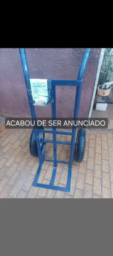 Carrinho de carga resistente 150kg novo é ZEROOOOOO com nota fiscal não entrego retirar 