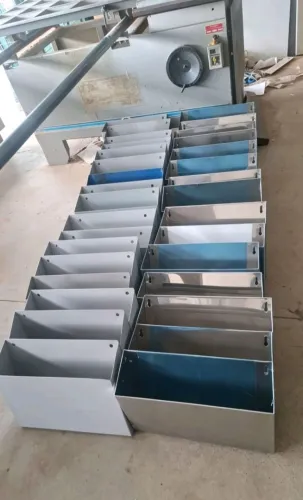Lixeiras de inox e pintura eletrostática 