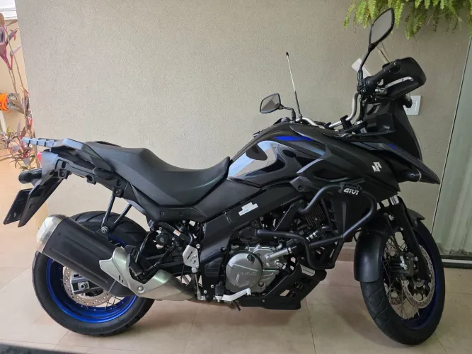 V-STROM 650 XT 2023 - 15 mil km - Impecável/Estado de Zero