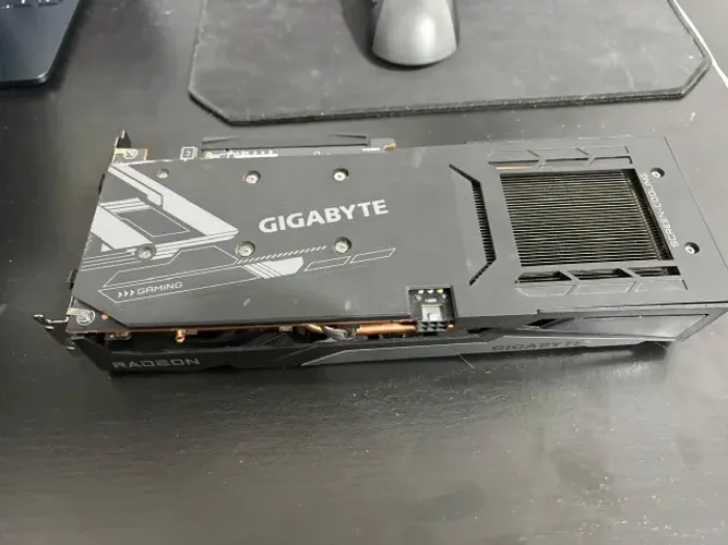 placa de video amd rx 6500 xt 4 gb gigabyte