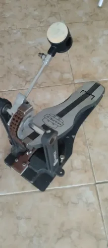 Pedal mapex p600