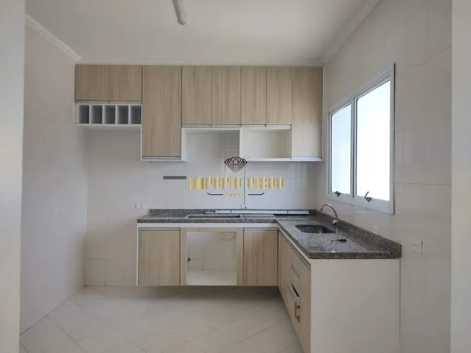 Sobrado para Aluguel com 4 Dormitórios sendo 1 Suíte - Jardim Casa Branca - Suzano-SP