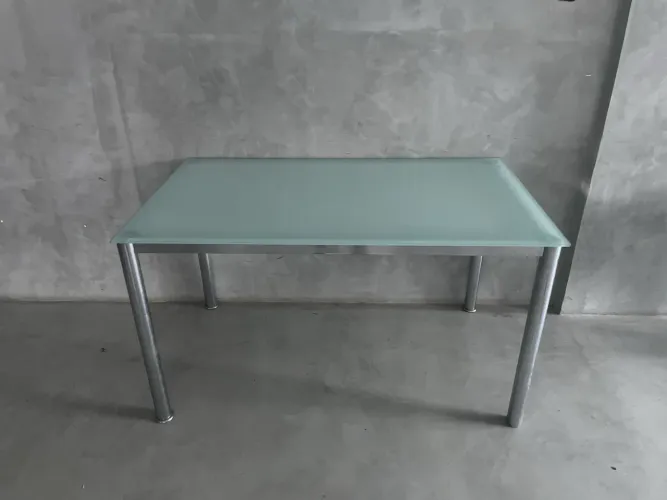 Mesa de escritório de vidro