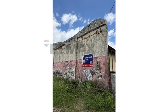 Terreno a venda na Avenida Santos Dumont
