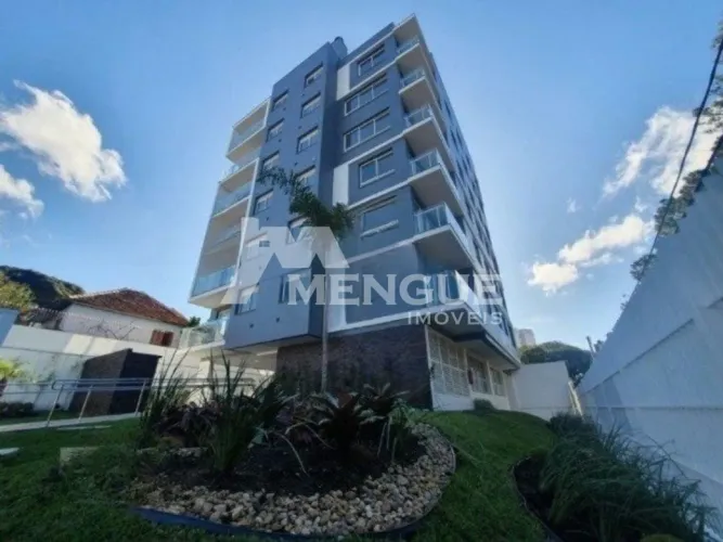 Apartamento com 2 quartos e 75m² à venda em Vila Ipiranga, Porto Alegre.