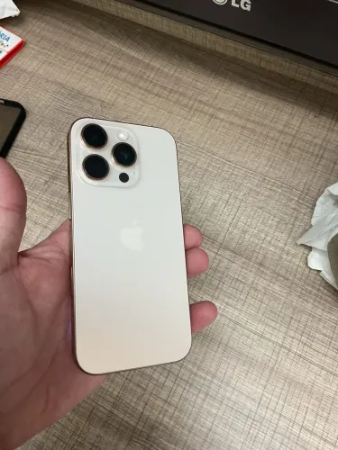 iPhone 16 pro 256 Apple Care plus 