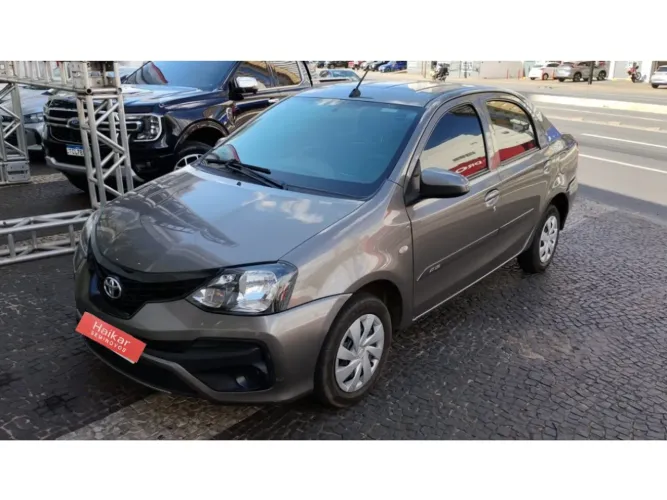 Toyota Etios X 1.3 Flex 16V 5P Mec. 2020