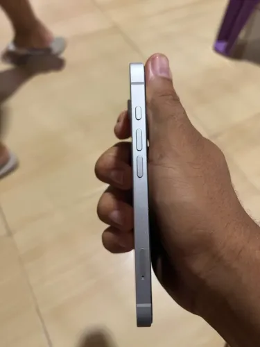 IPHONE 16e NOVO