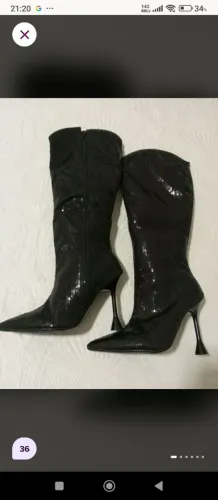 Bota número 34