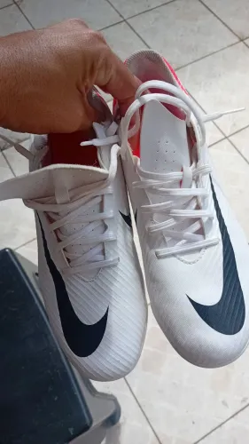 Vendo chuteira nike
