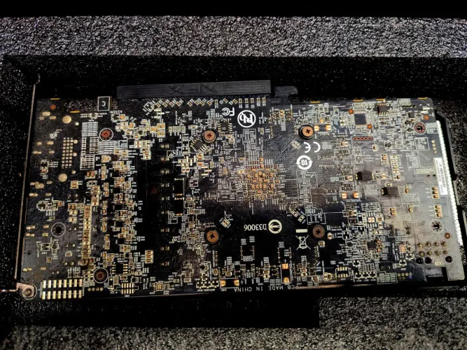 Placa de Vídeo Gigabyte Radeon RX 590 8GB - Funcionando Perfeitamente / Ótimo Estado