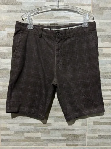 Bermuda xadrez marrom Lacoste 46