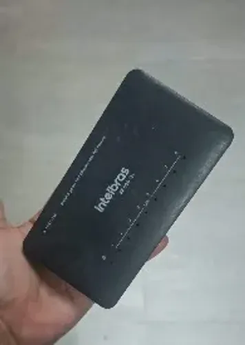 Switch de 8 portas da Intelbras