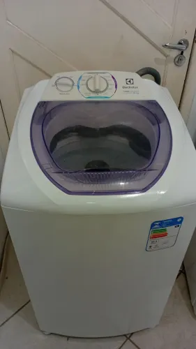 Máquina de lavar roupas Electrolux 8kg revisada com garantia entrega grátis !