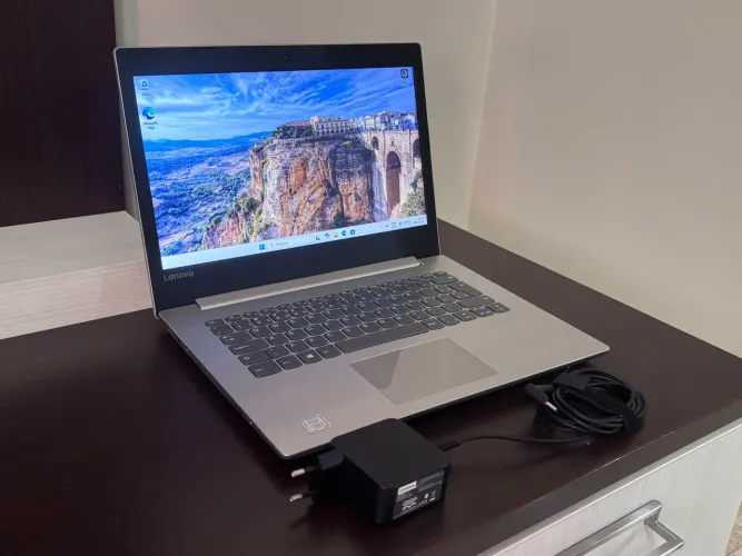 Notebook Lenovo