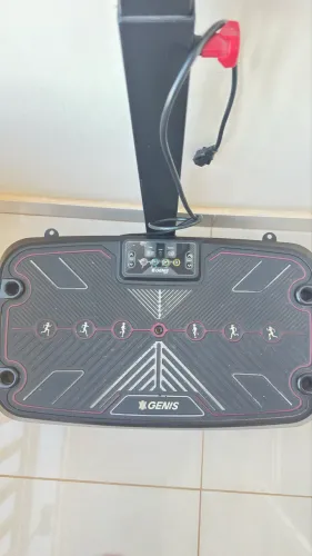 Plataforma vibratória genis fitiniss