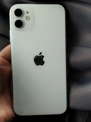 iPhone 11 Branco 128GB - À Venda