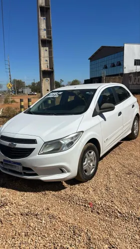 Chevrolet Onix Hatch LS 1.0 8V Flex Power Mec. 4P 2016