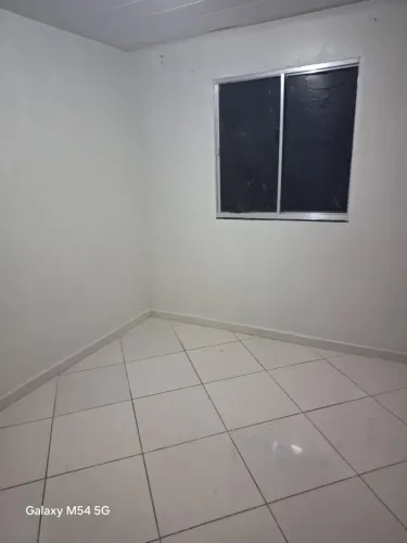 Aluga se kitnet vila garrido 700,00