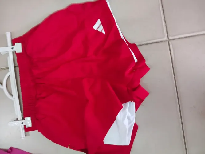 Vendo short malhar correr. So 35. Pronts Entrega