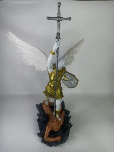 Escultura 3D São Miguel Arcanjo - Aproximadamente 35 cm